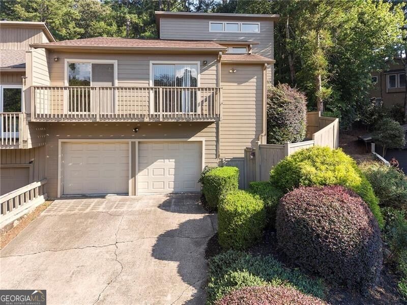 Photo of 3000 Sawtooth Circle, Johns Creek, GA 30022 (MLS # 10841673)