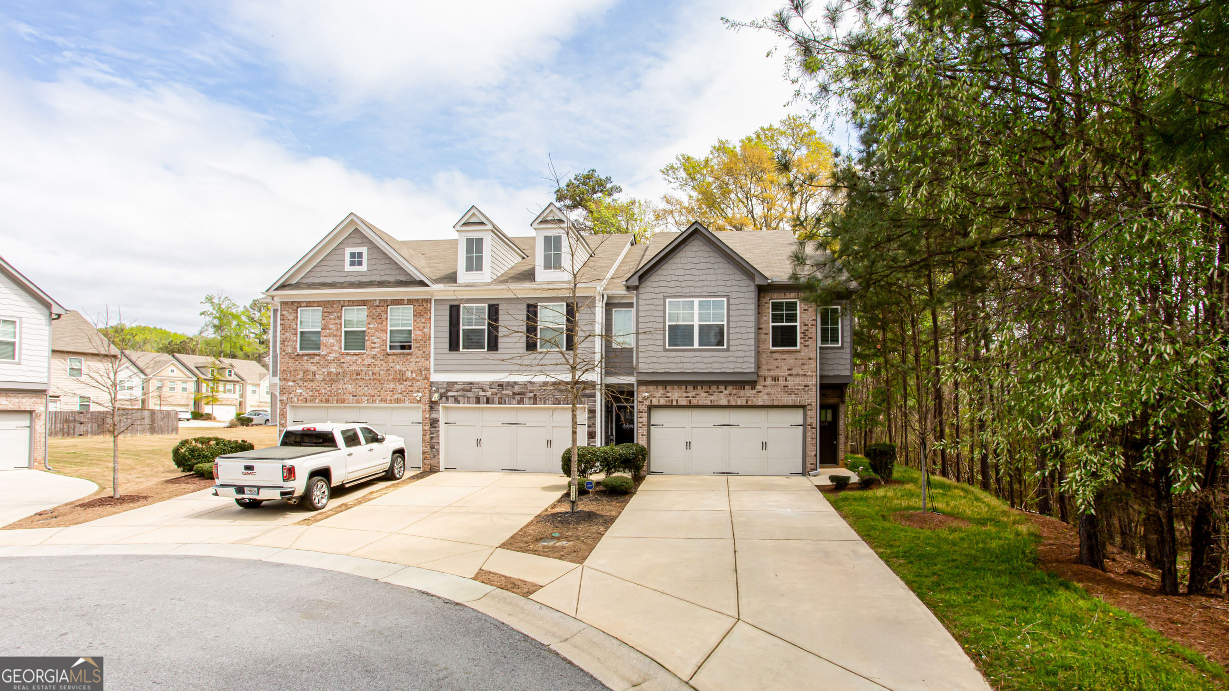 2828 Ellis Pointe AVE