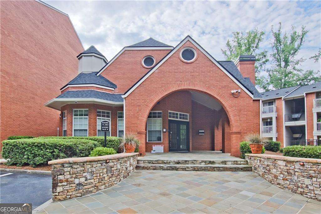 3063 Chastain Park CT NE