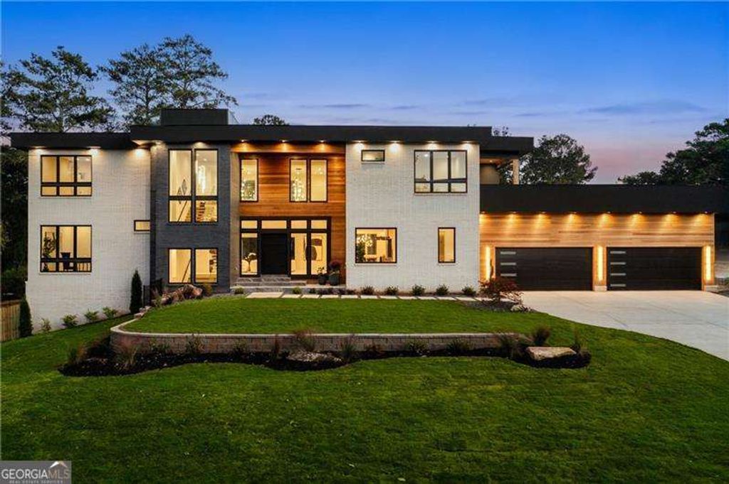 Photo of 6531 Long Acres Drive, Sandy Springs, GA 30328 (MLS # 10664091)