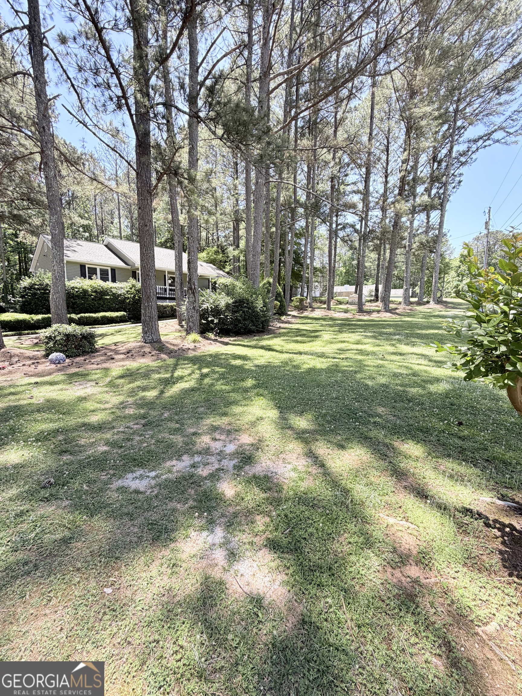 15 Briarwood LN
