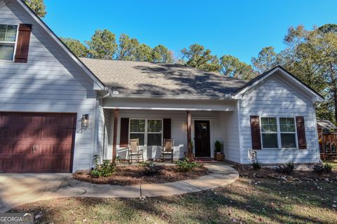 A home in Thomaston