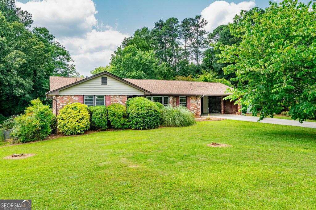 3854 Ridgewood DR SE