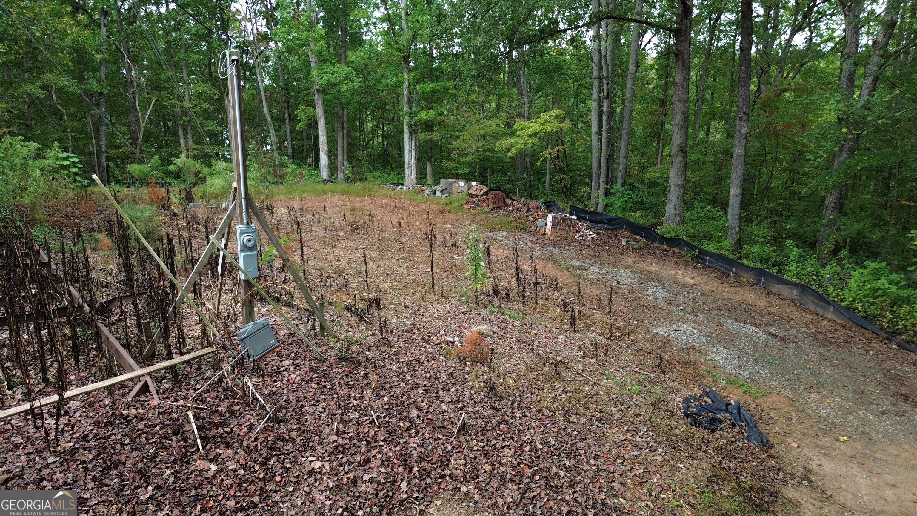 3394 Lee DR