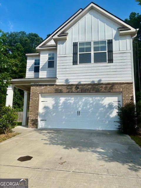5073 Rapahoe TRL Atlanta GA 30349