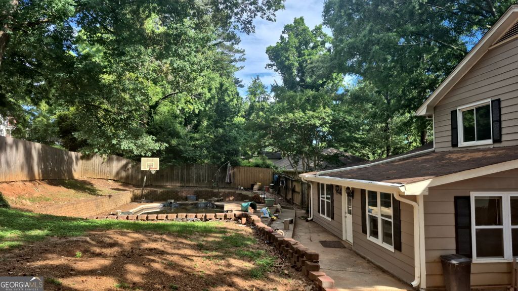 Photo of 538 Cole Drive SW, Lilburn, GA 30047 (MLS # 10769237)