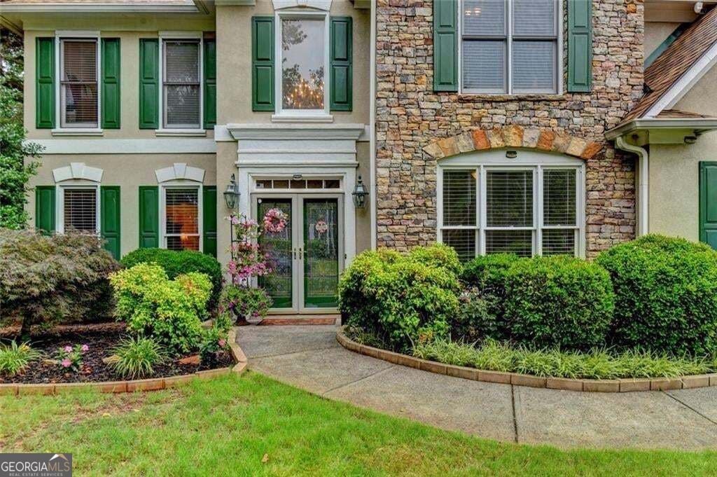677 River Cove CT
