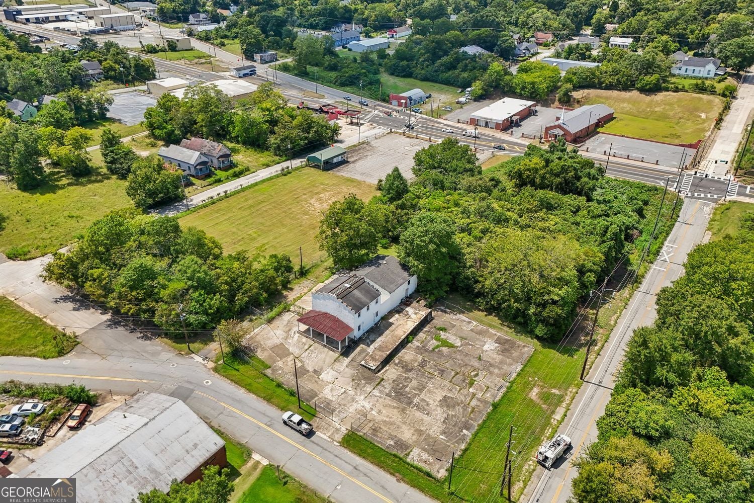 315 Edgewood LN