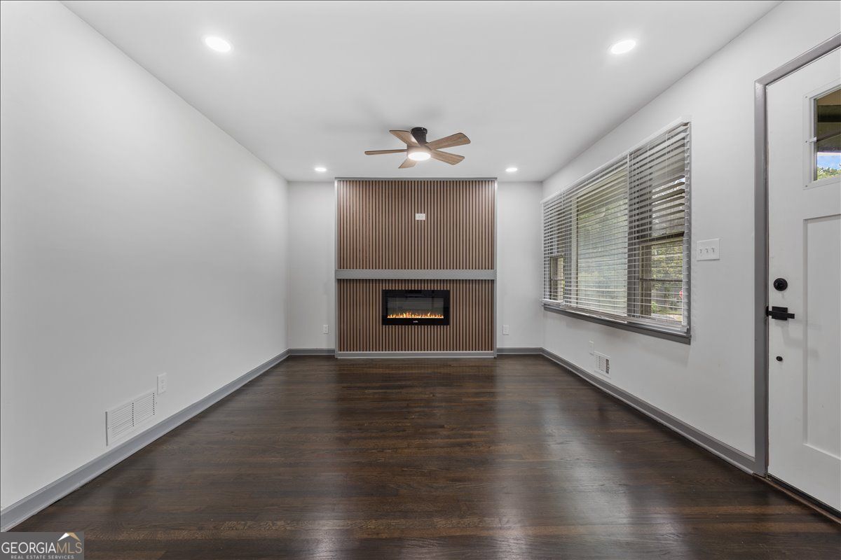 1553 McCallie BLVD NW