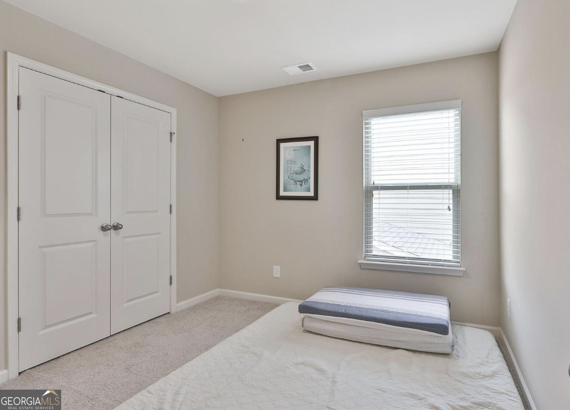 Newnan, Georgia 30265, United States, 4 Bedrooms Bedrooms, ,3 BathroomsBathrooms,Residential,Active,89836