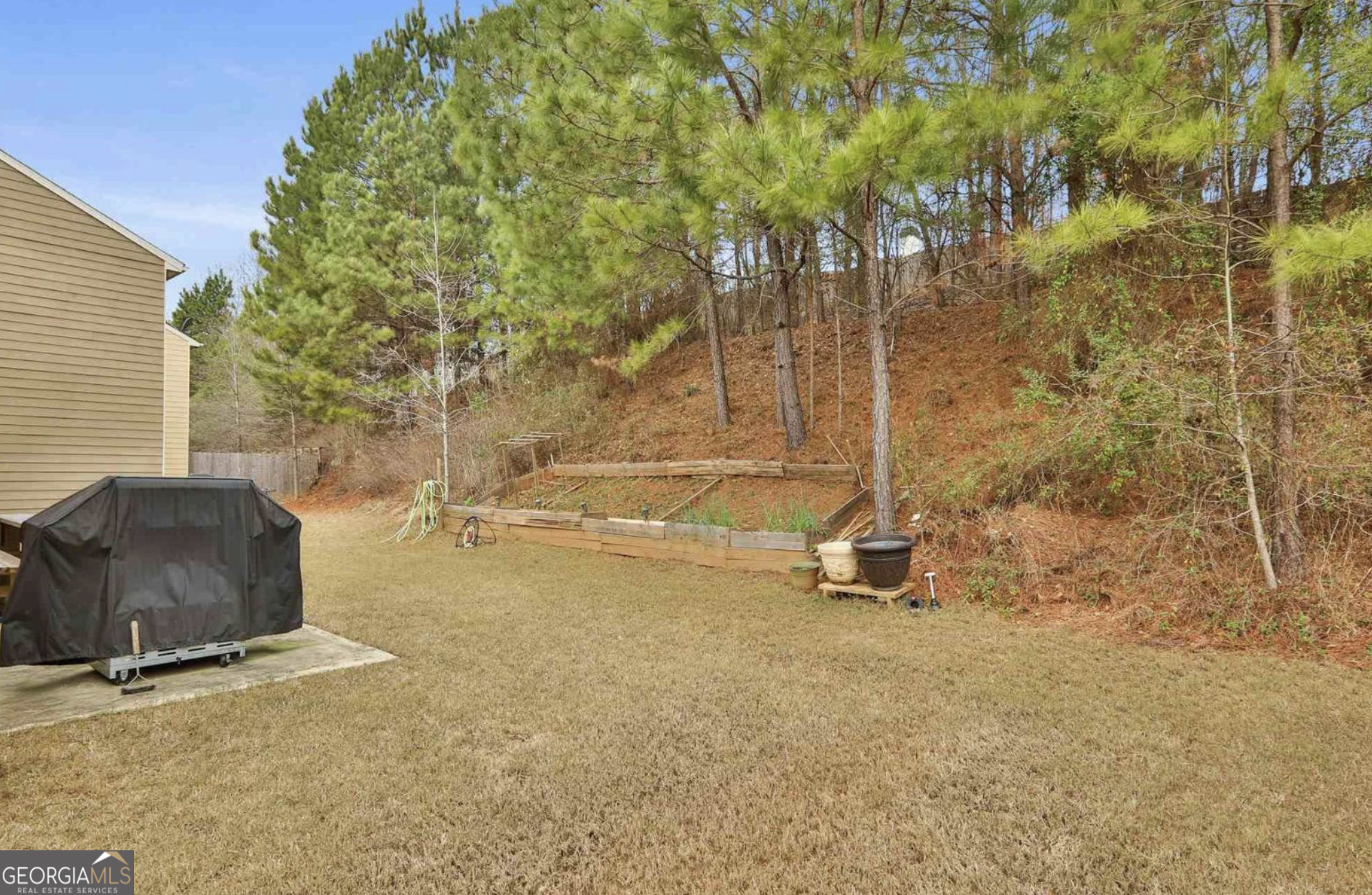 Newnan, Georgia 30265, United States, 4 Bedrooms Bedrooms, ,3 BathroomsBathrooms,Residential,Active,89836