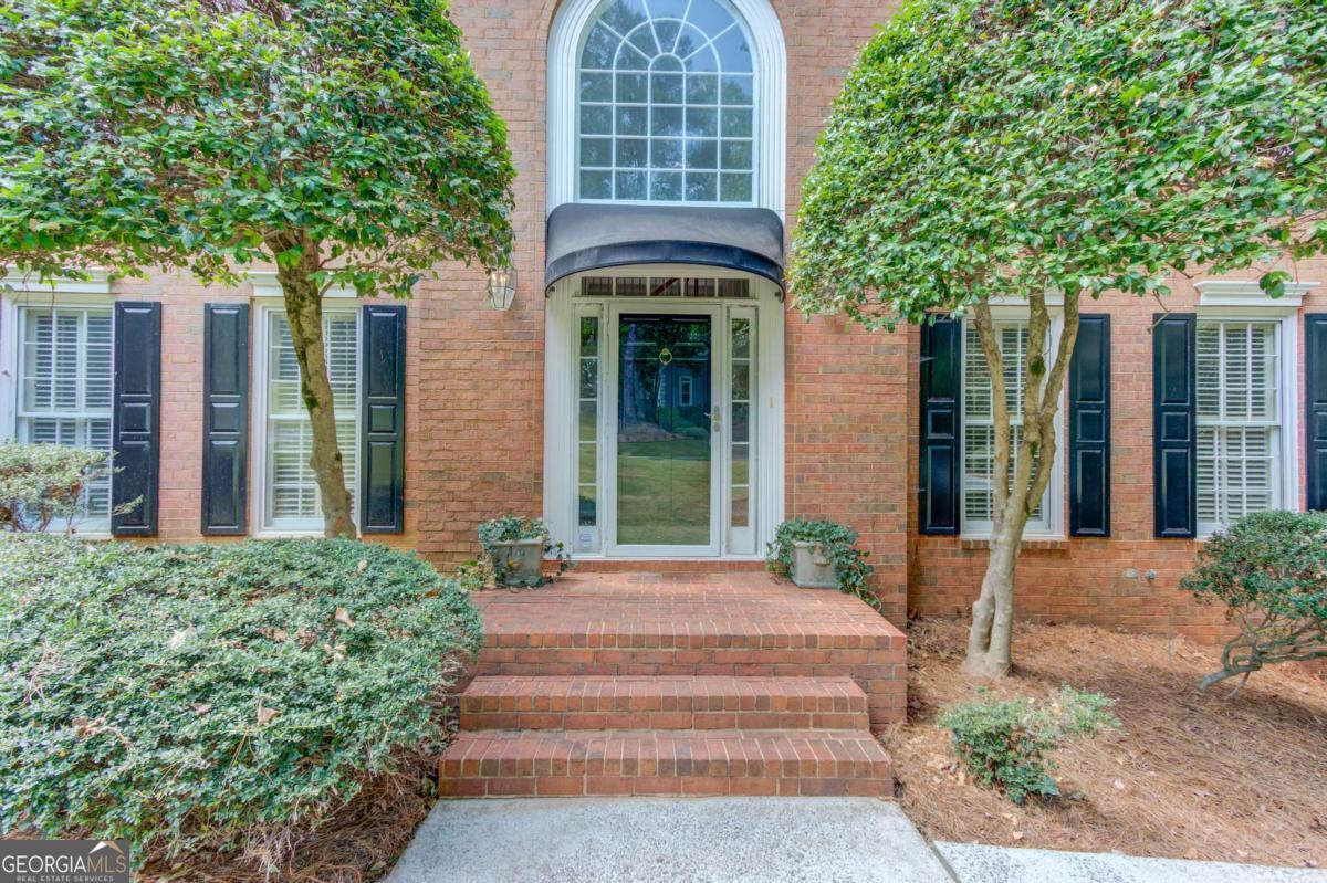 105 Inverness Approach