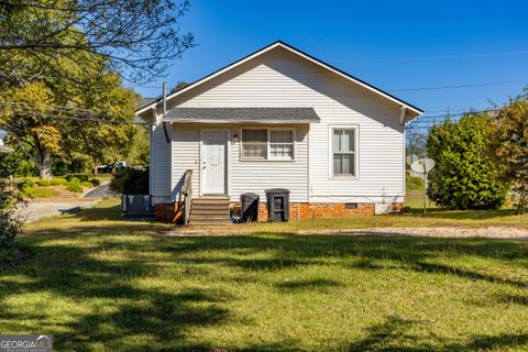 A home in Thomaston