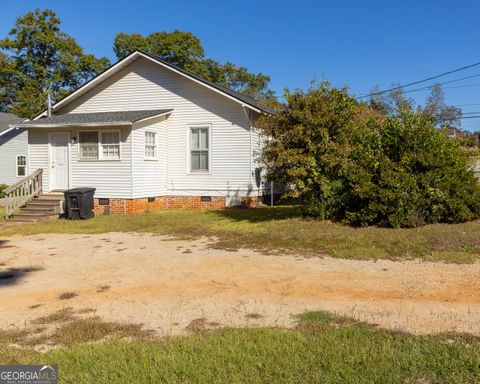 A home in Thomaston