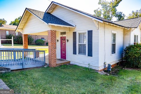 A home in Thomaston