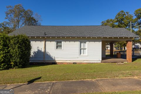 A home in Thomaston