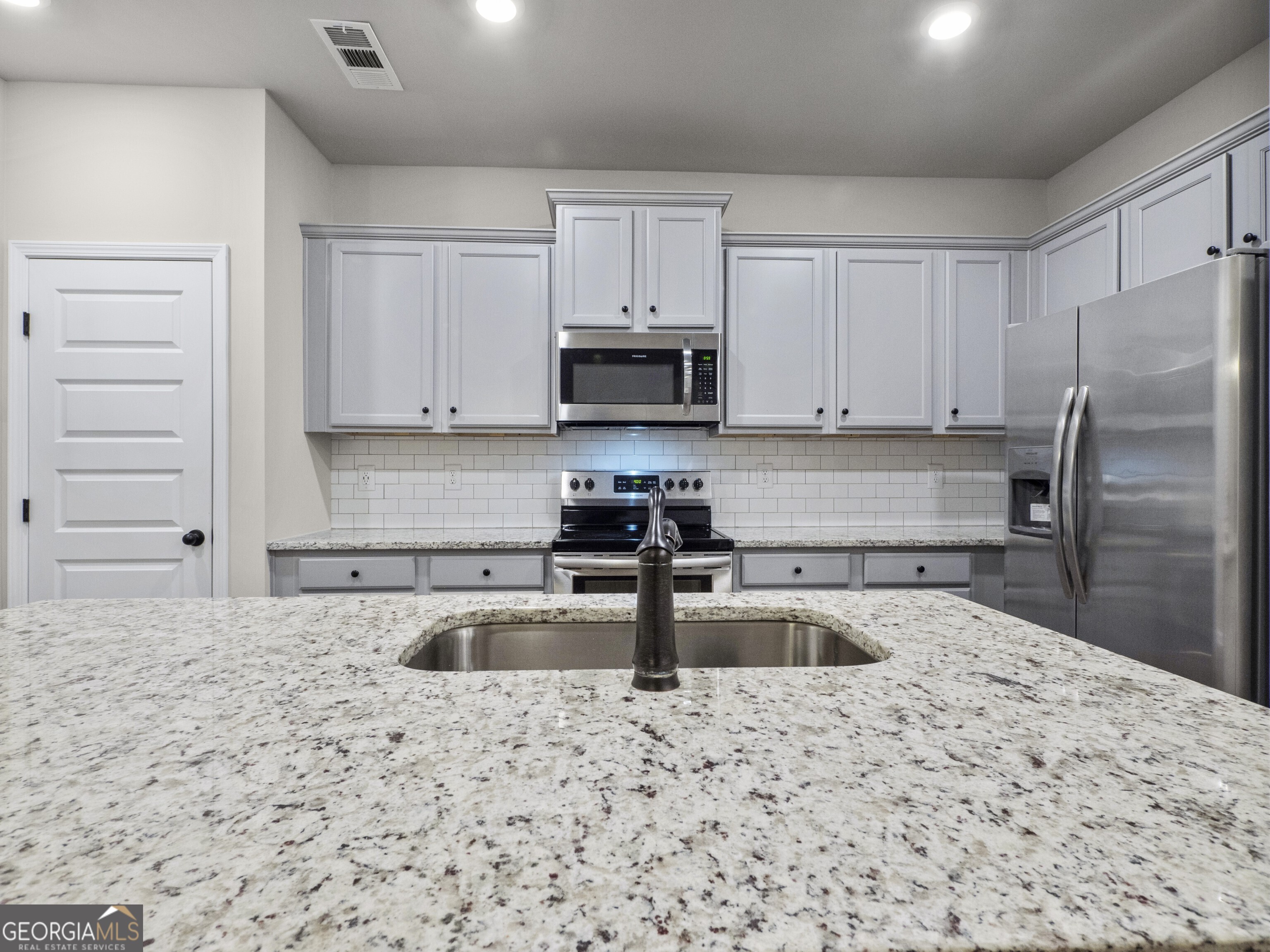 4713 Ridge Valley DR