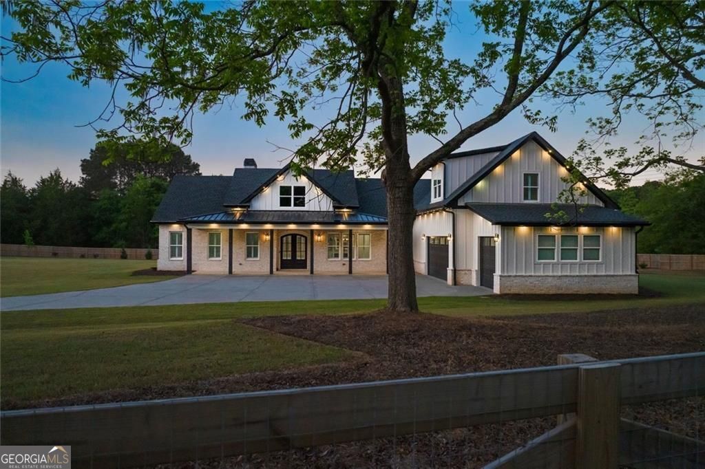 825 Arch Tanner RD