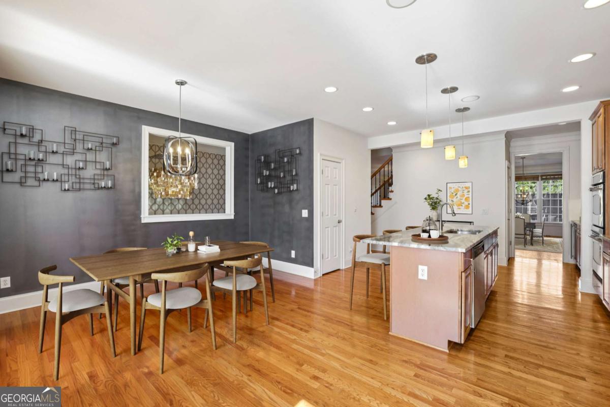 Mystic Court - Residential