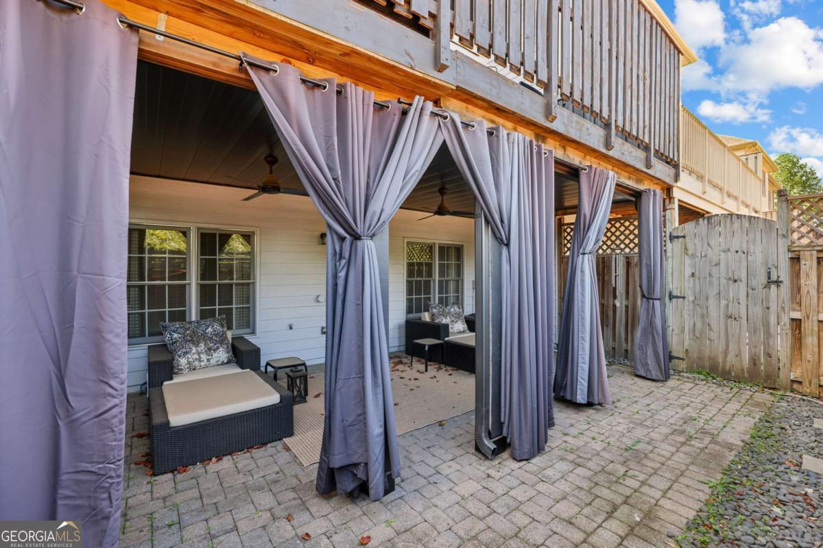 Mystic Court - Residential
