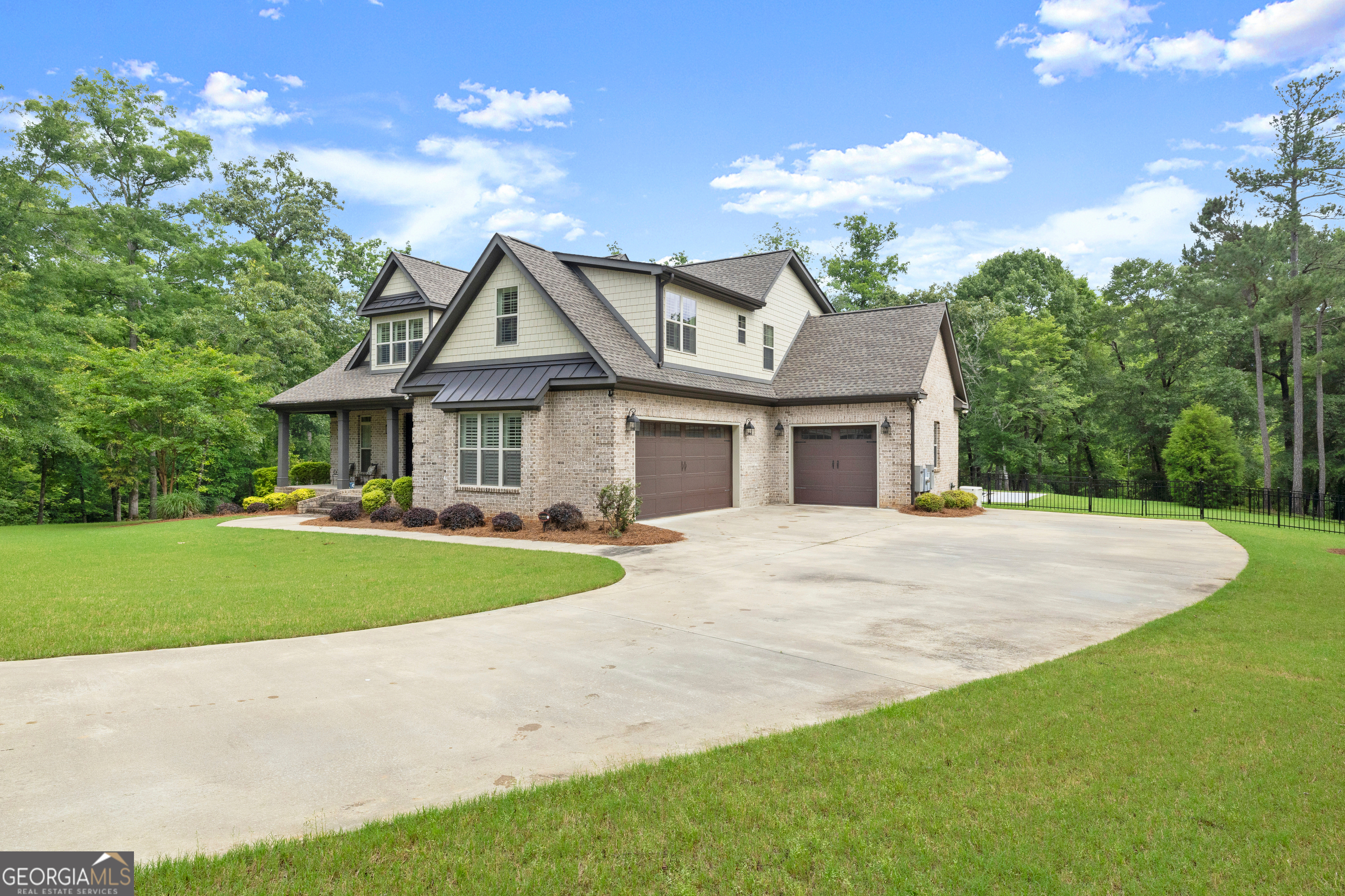 106 Chase LN