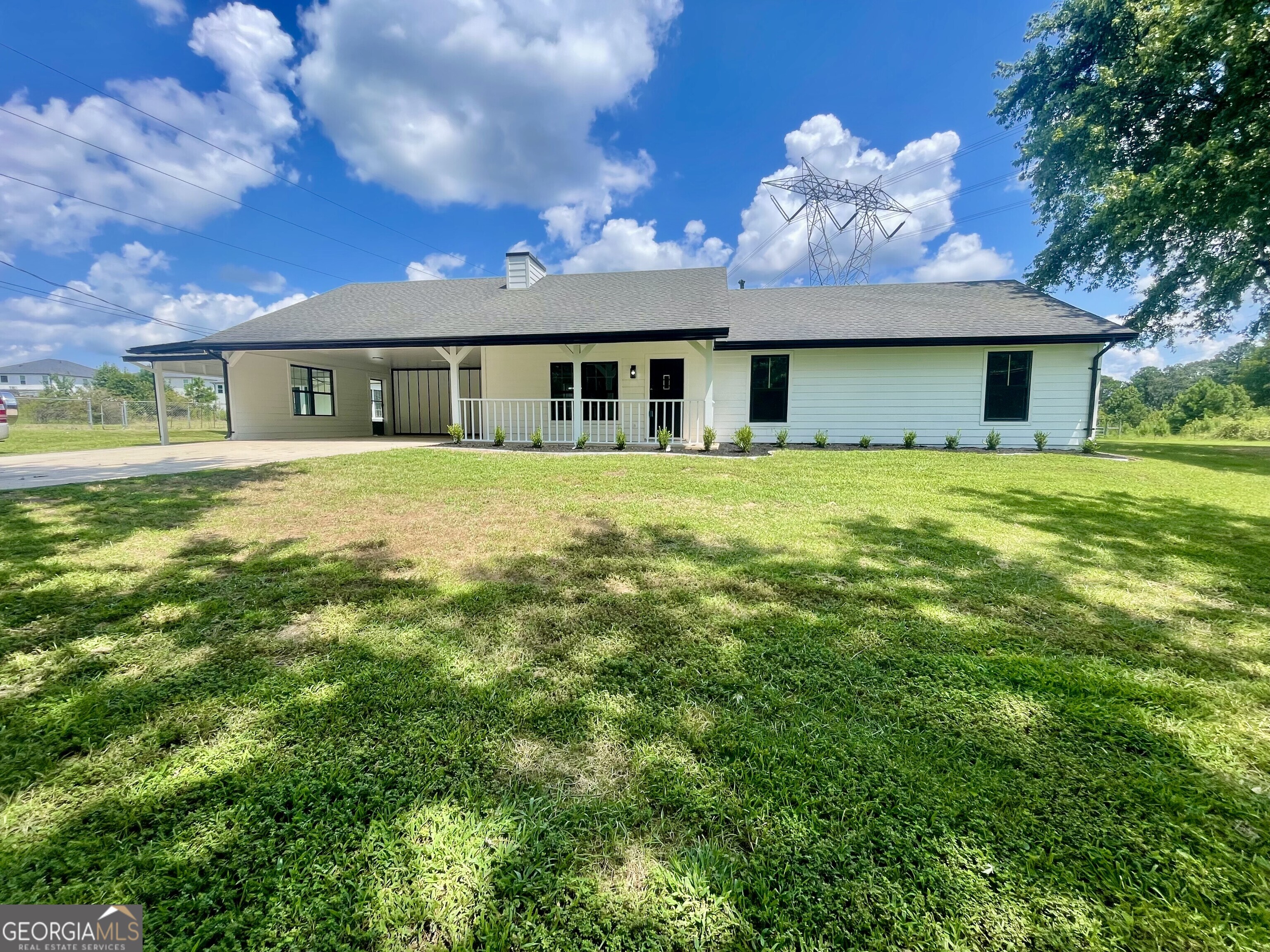 3105 Hamilton Mill RD