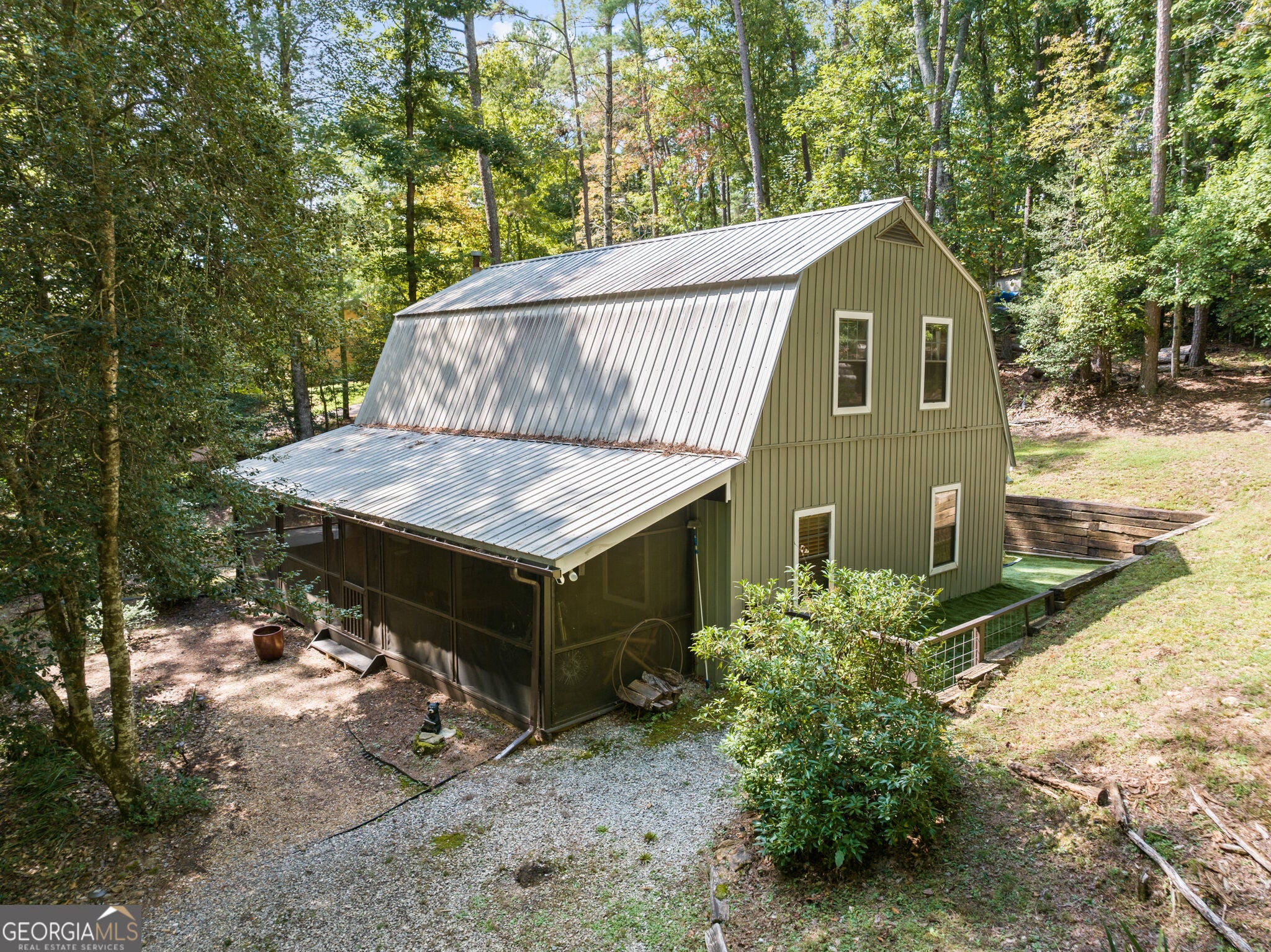 121 Redbird DR