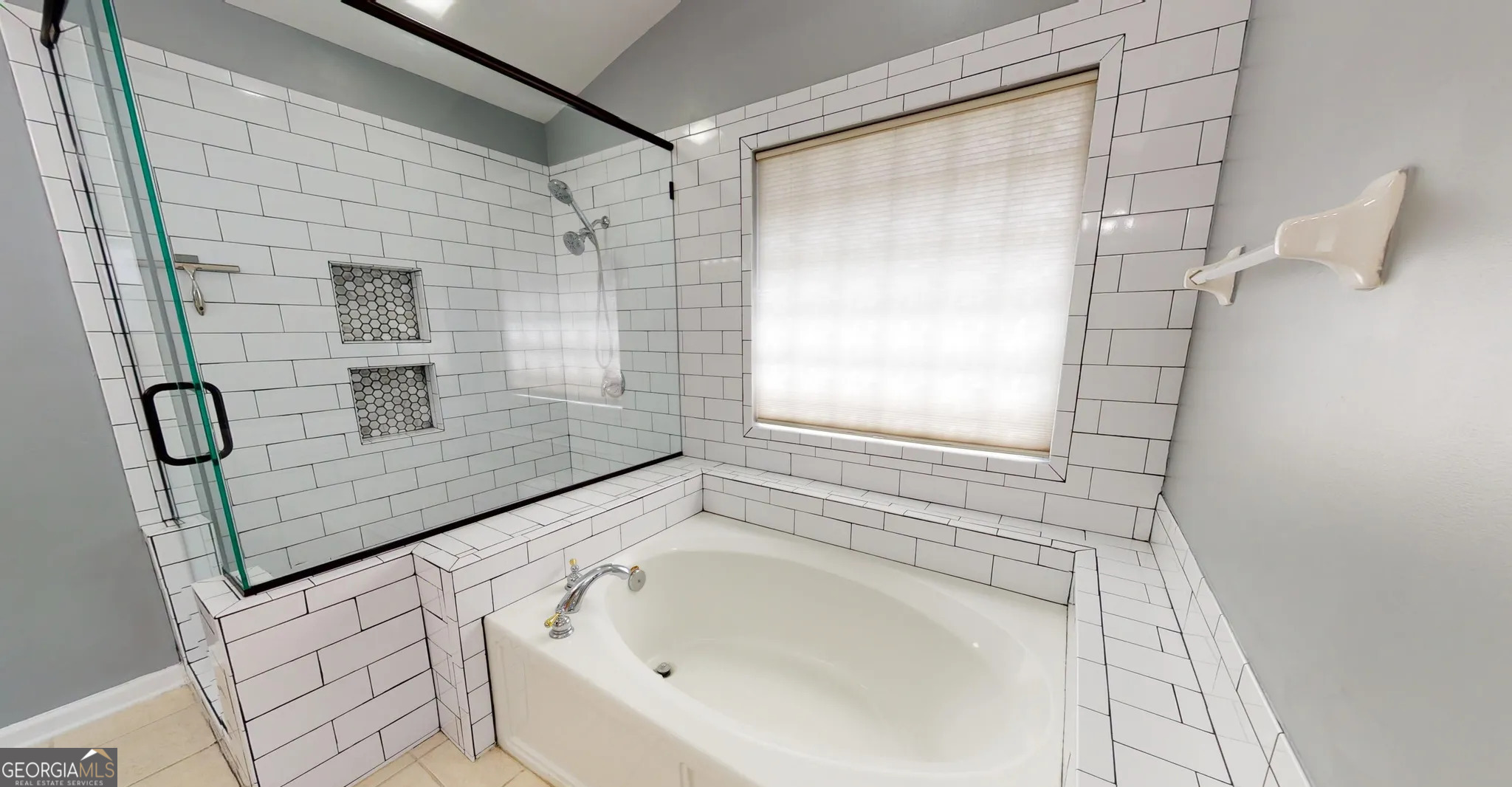 06195 LINDSEY'S CROSSING UNIT 2 - Residential