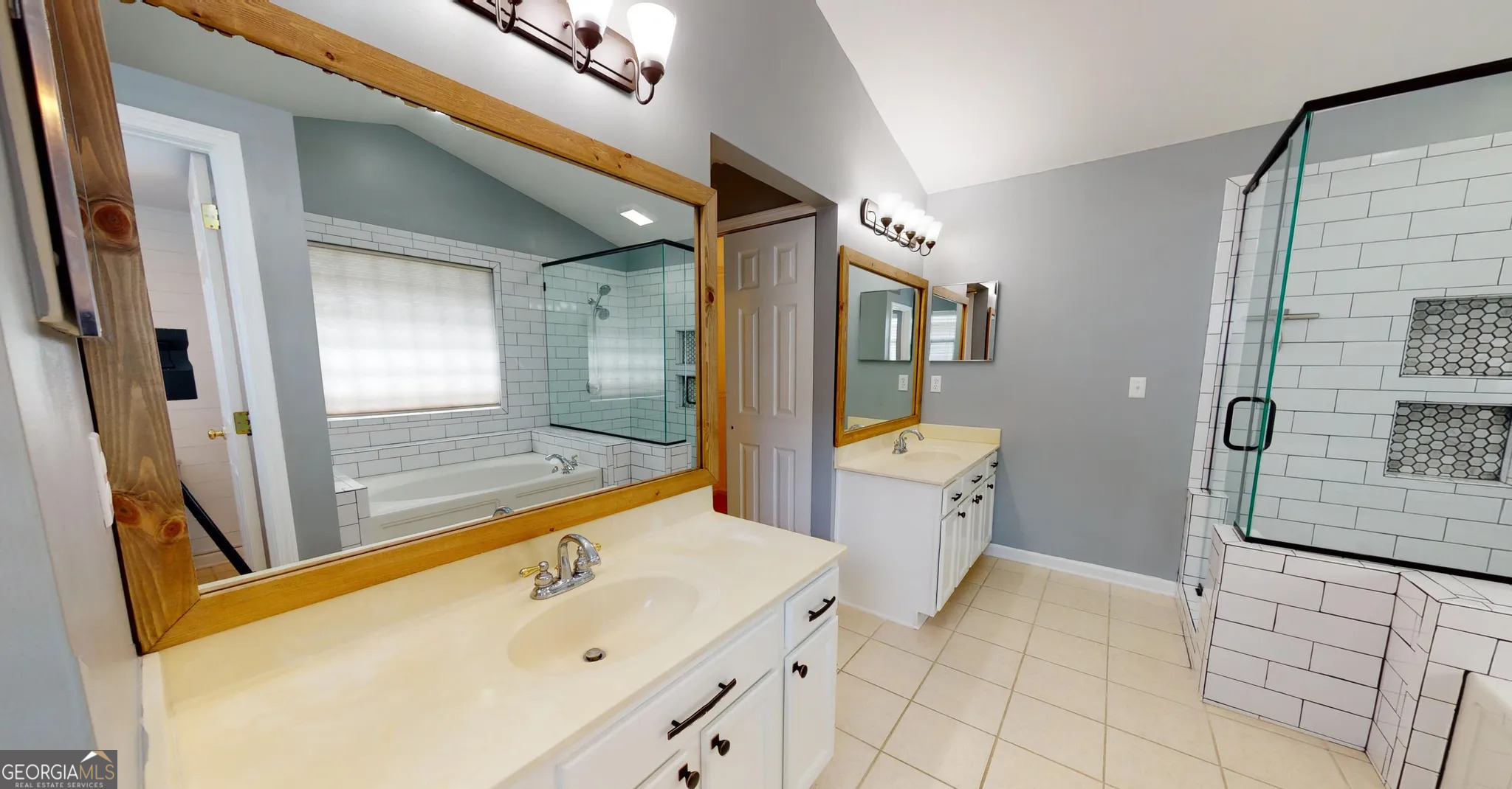 06195 LINDSEY'S CROSSING UNIT 2 - Residential
