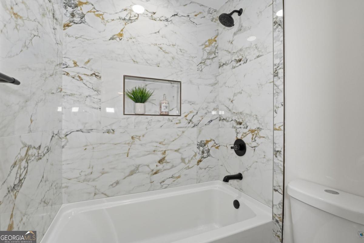 Cedar Pointe - Residential