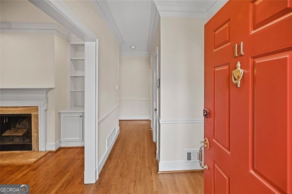 Photo of 11 PACES WEST NW, ATLANTA, GA 30327 (MLS # 10720521)