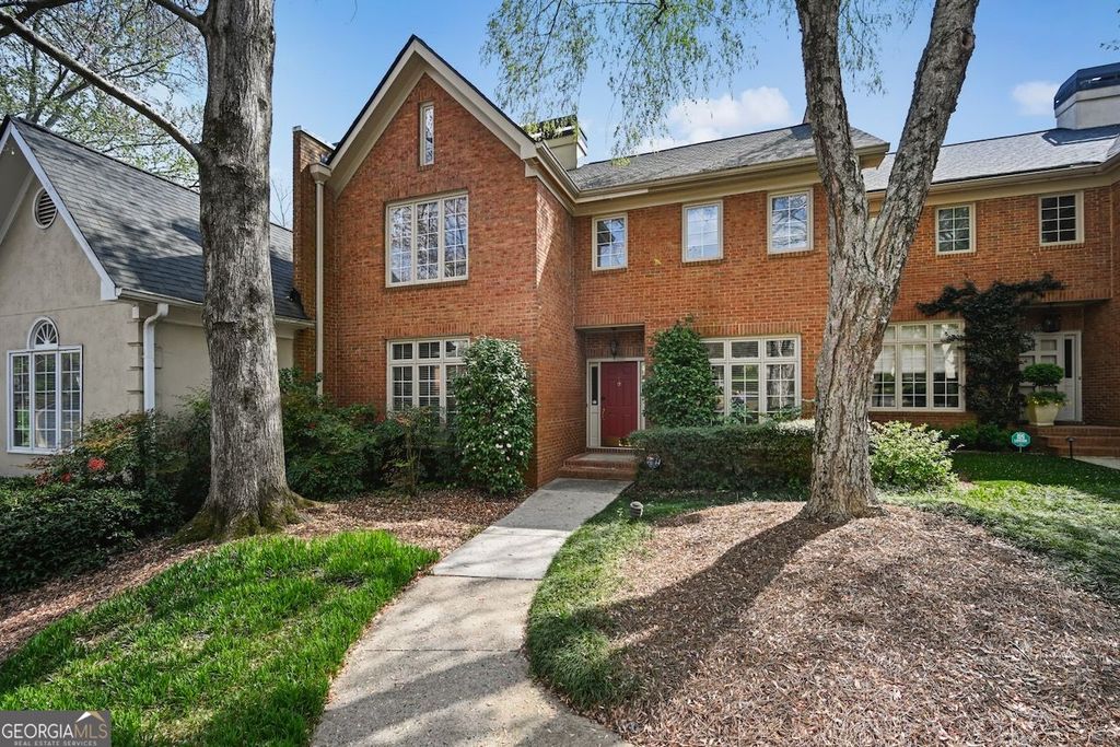 Photo of 11 PACES WEST NW, ATLANTA, GA 30327 (MLS # 10720521)