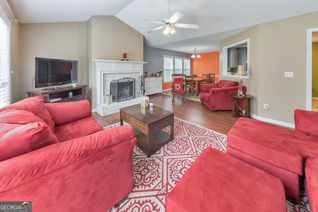 144 Boones Ridge PKWY SE