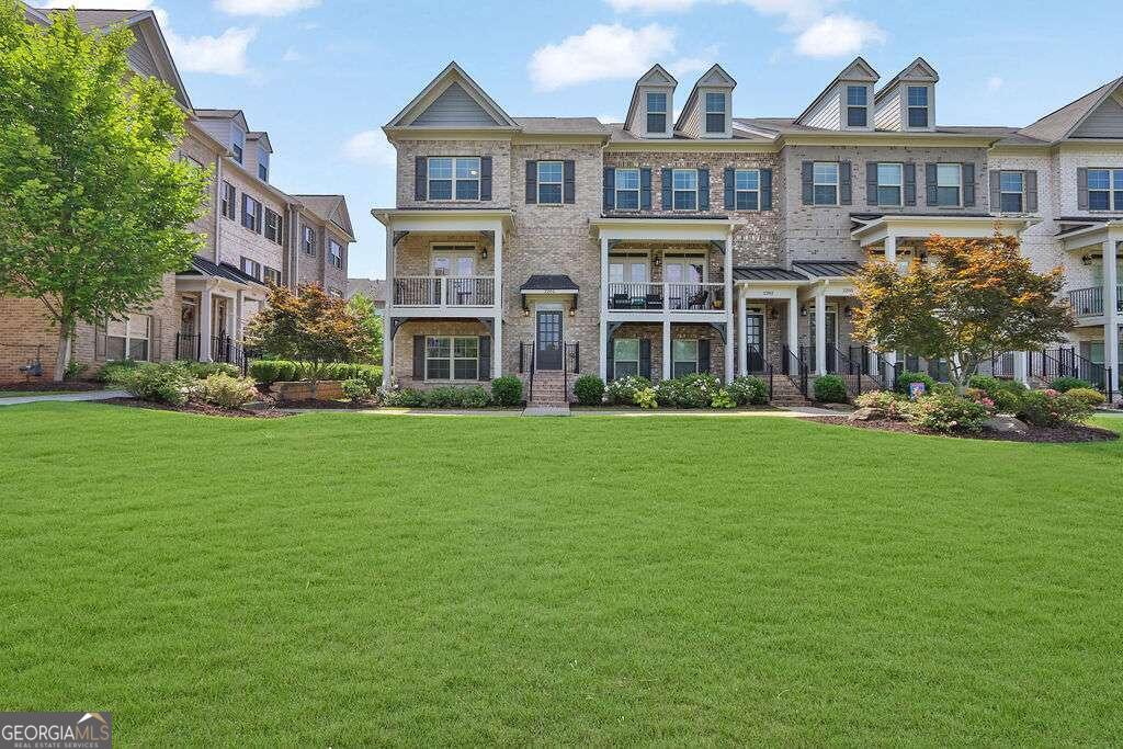 Photo 4 of 48 of 2201 Fullers ALY townhome