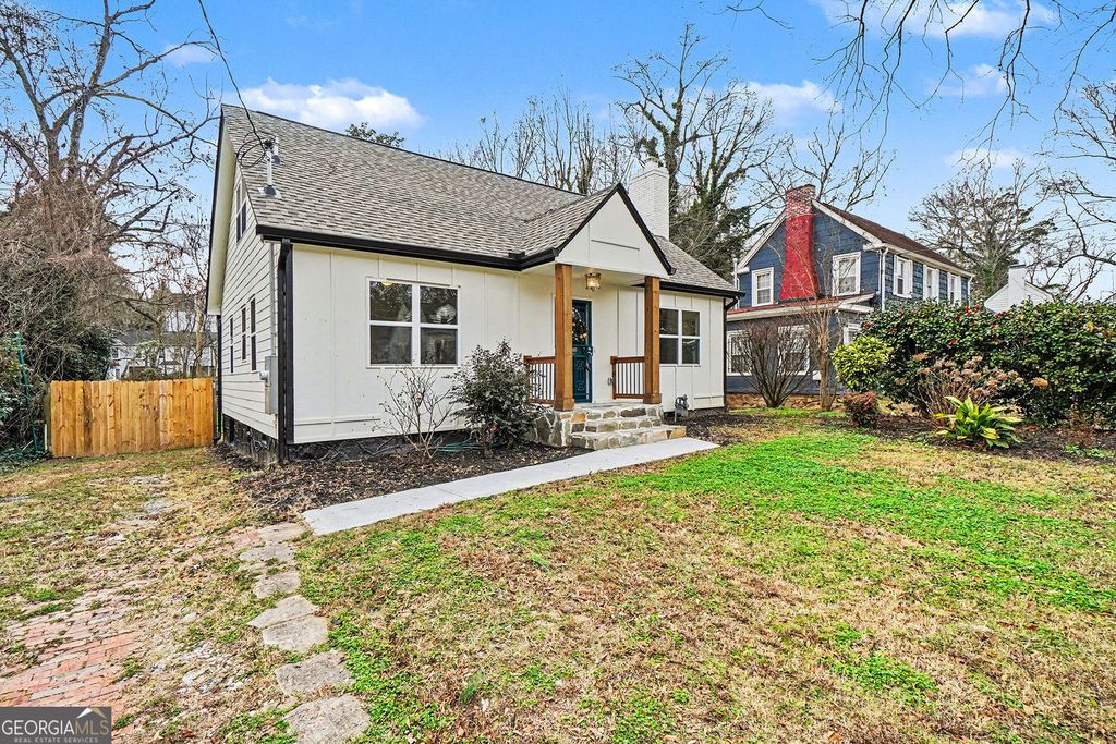 Photo of 1684 Kenmore Street SW, Atlanta, GA 30311 (MLS # 10671428)