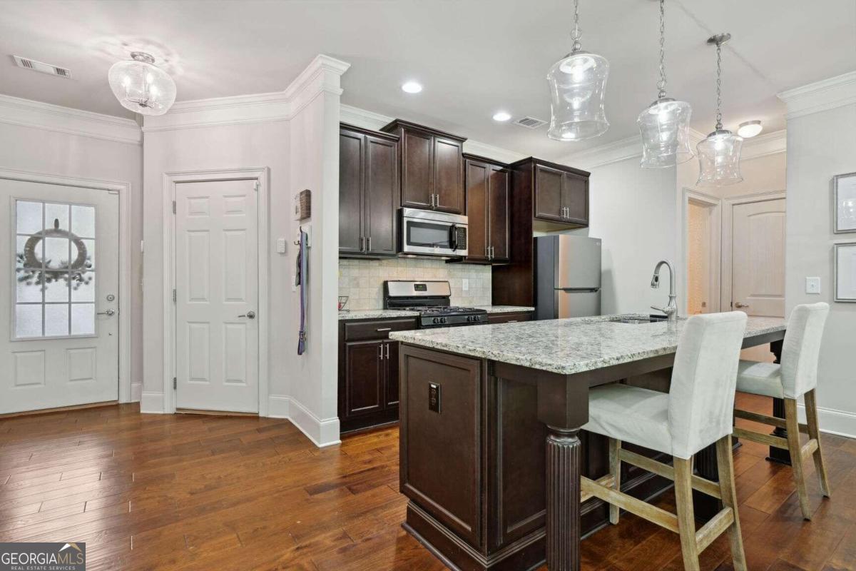 Oaks On Jordan - Residential