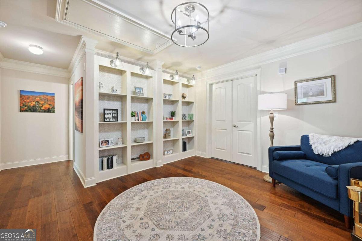Oaks On Jordan - Residential