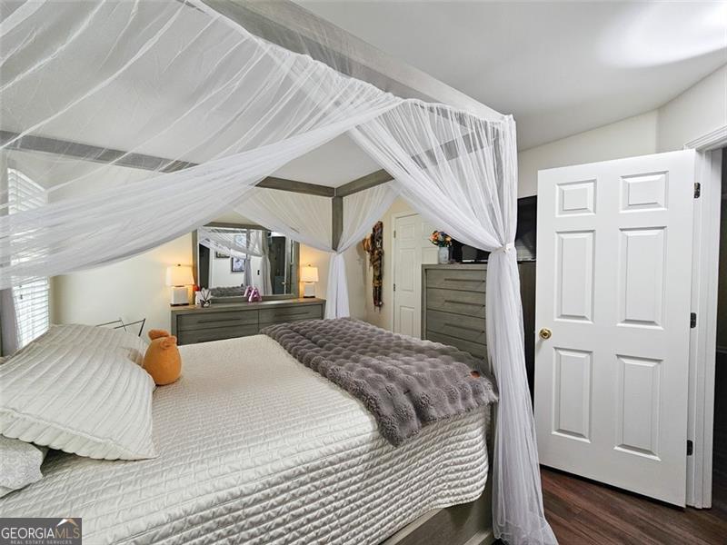 Ivy Green - Residential