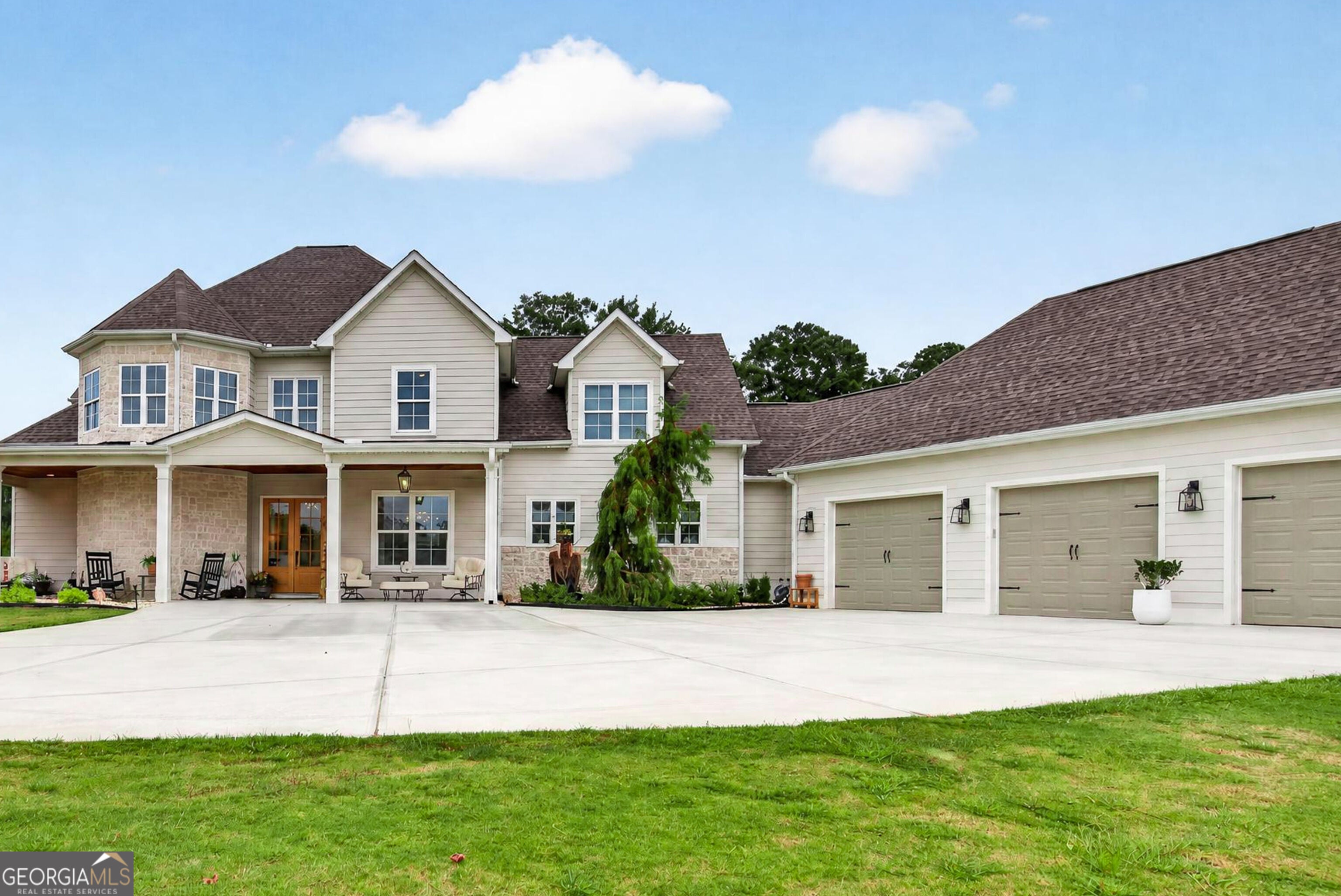 124 John C Hunter RD