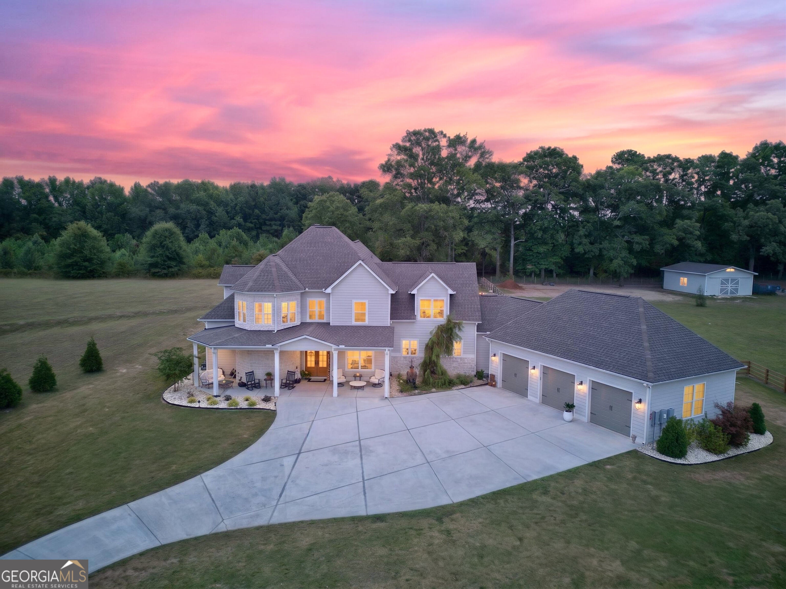 124 John C Hunter RD