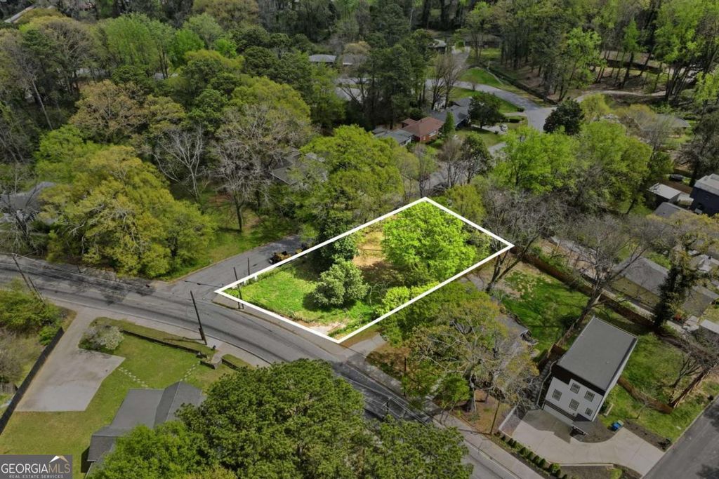 Photo of 263 W Lake Avenue NW, Atlanta, GA 30314 (MLS # 10721748)