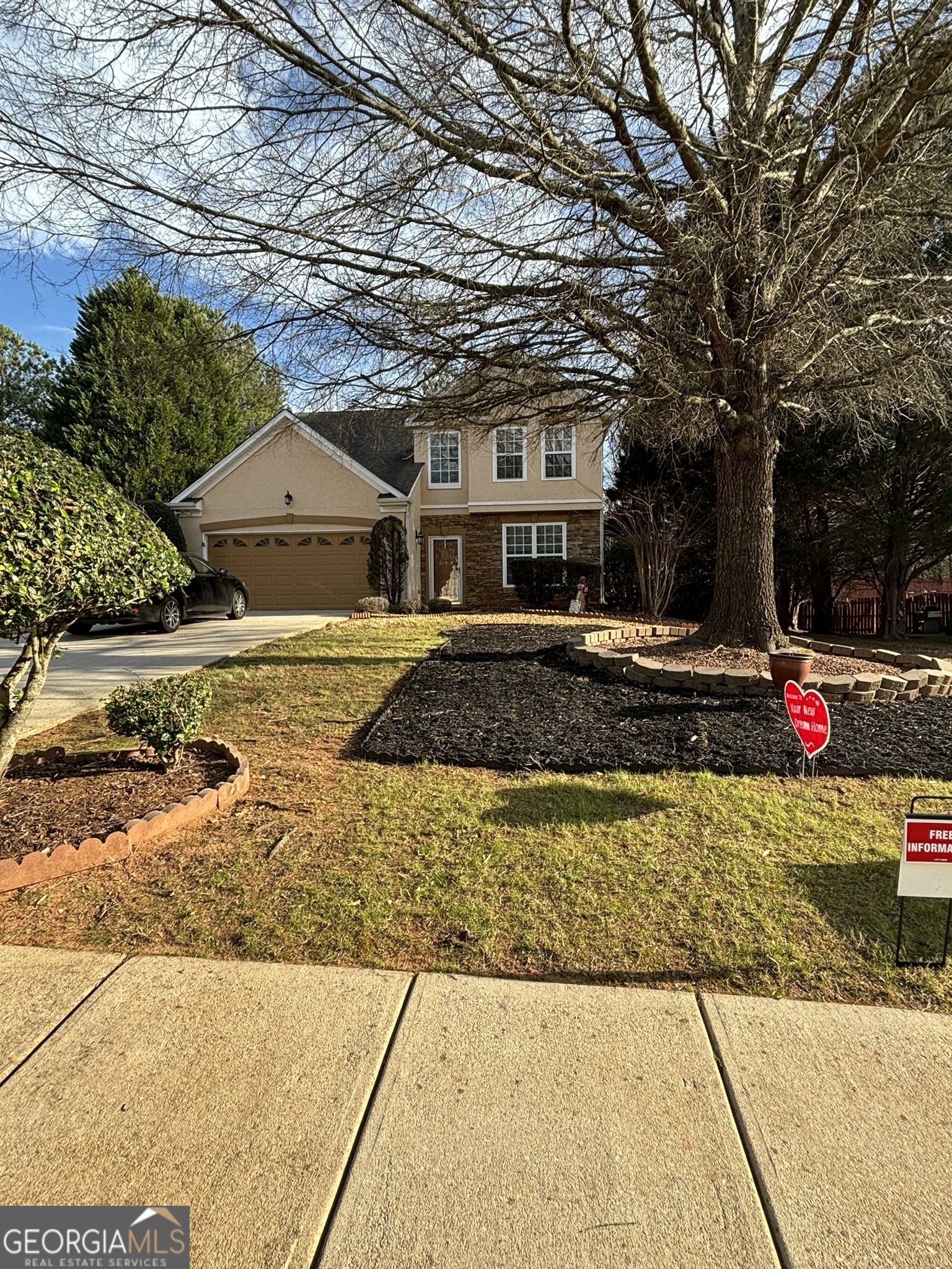 267 Windy CIR