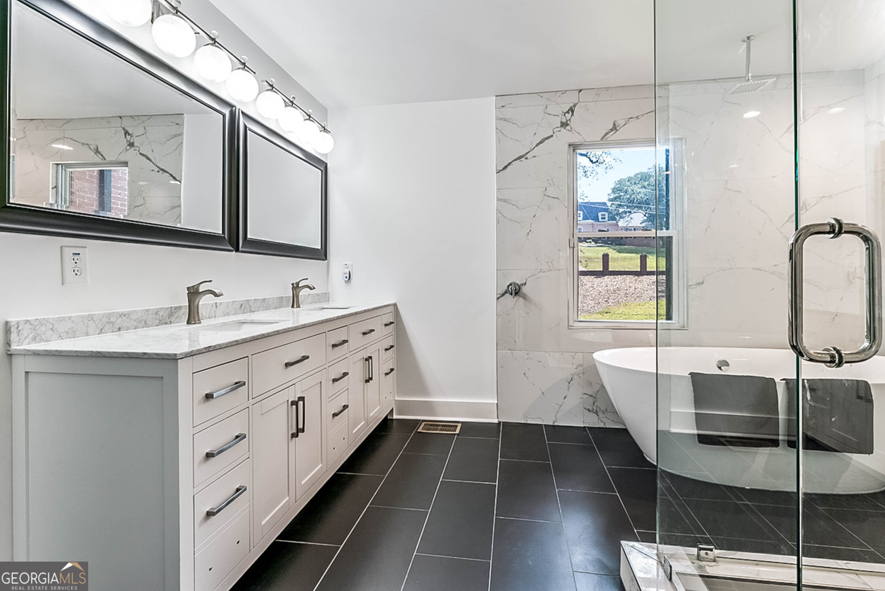 Williamsburg - Residential