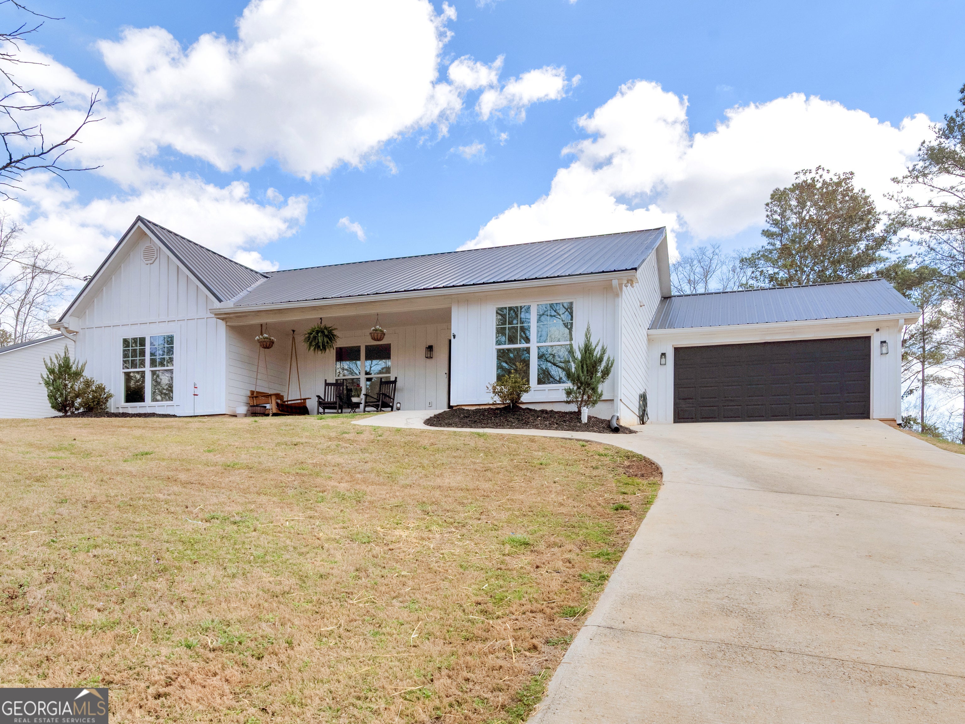 215 Almon AVE