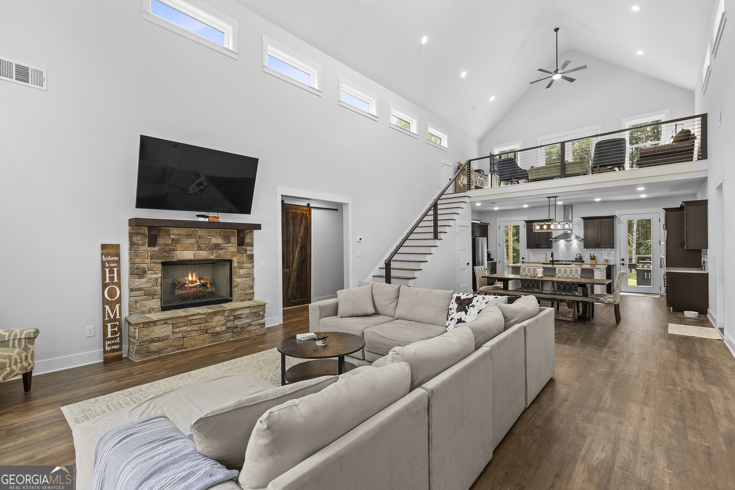 24 Plantation RD NW