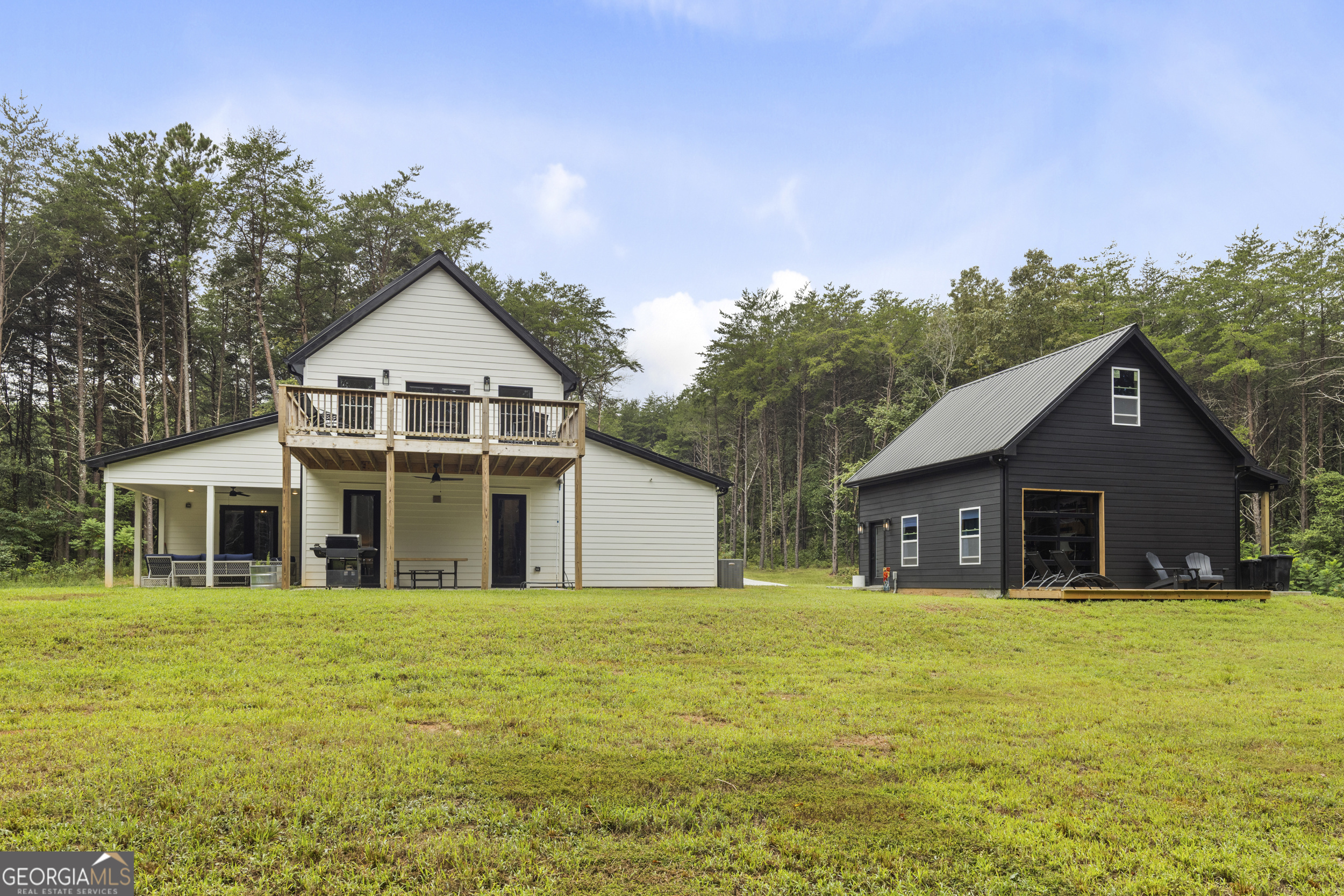 24 Plantation RD NW