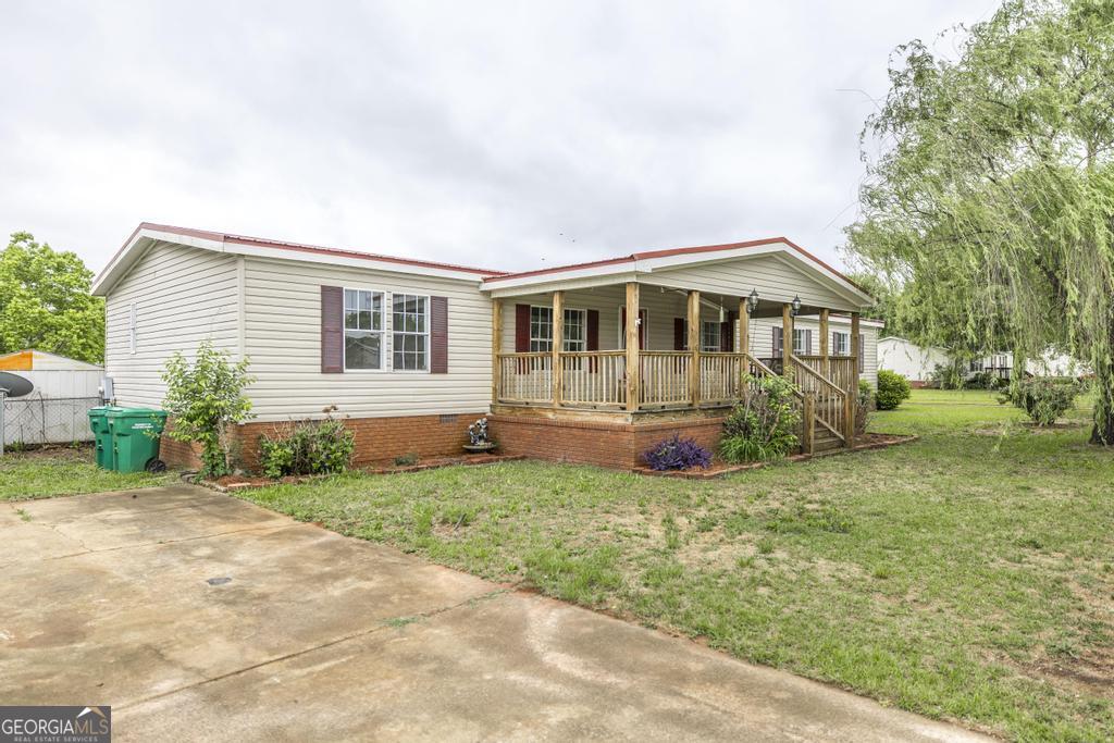 127 Shamrock CIR