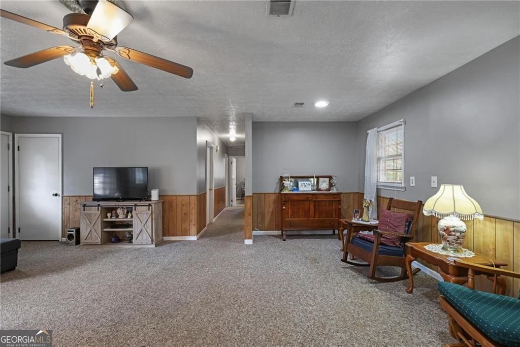 1155 Casteel RD