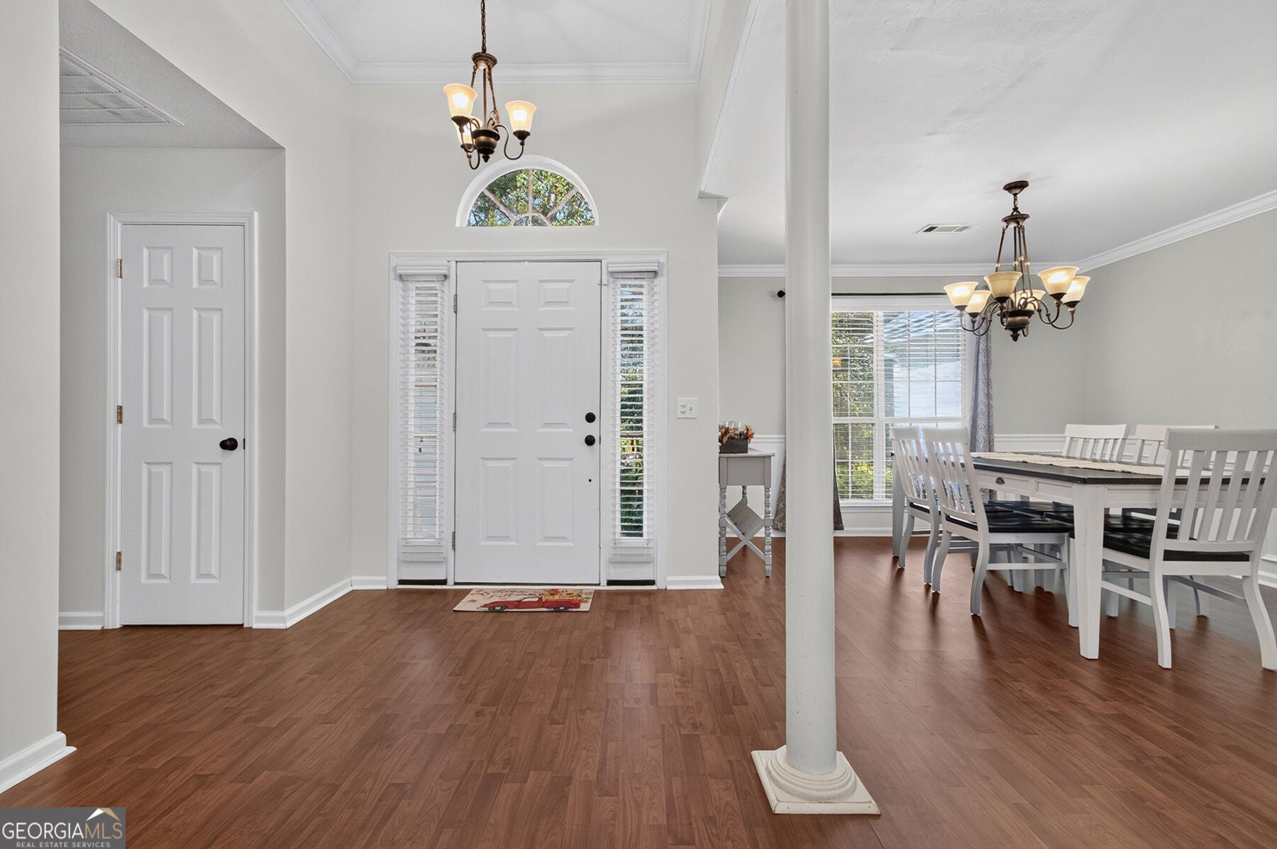 27 Hickory LN