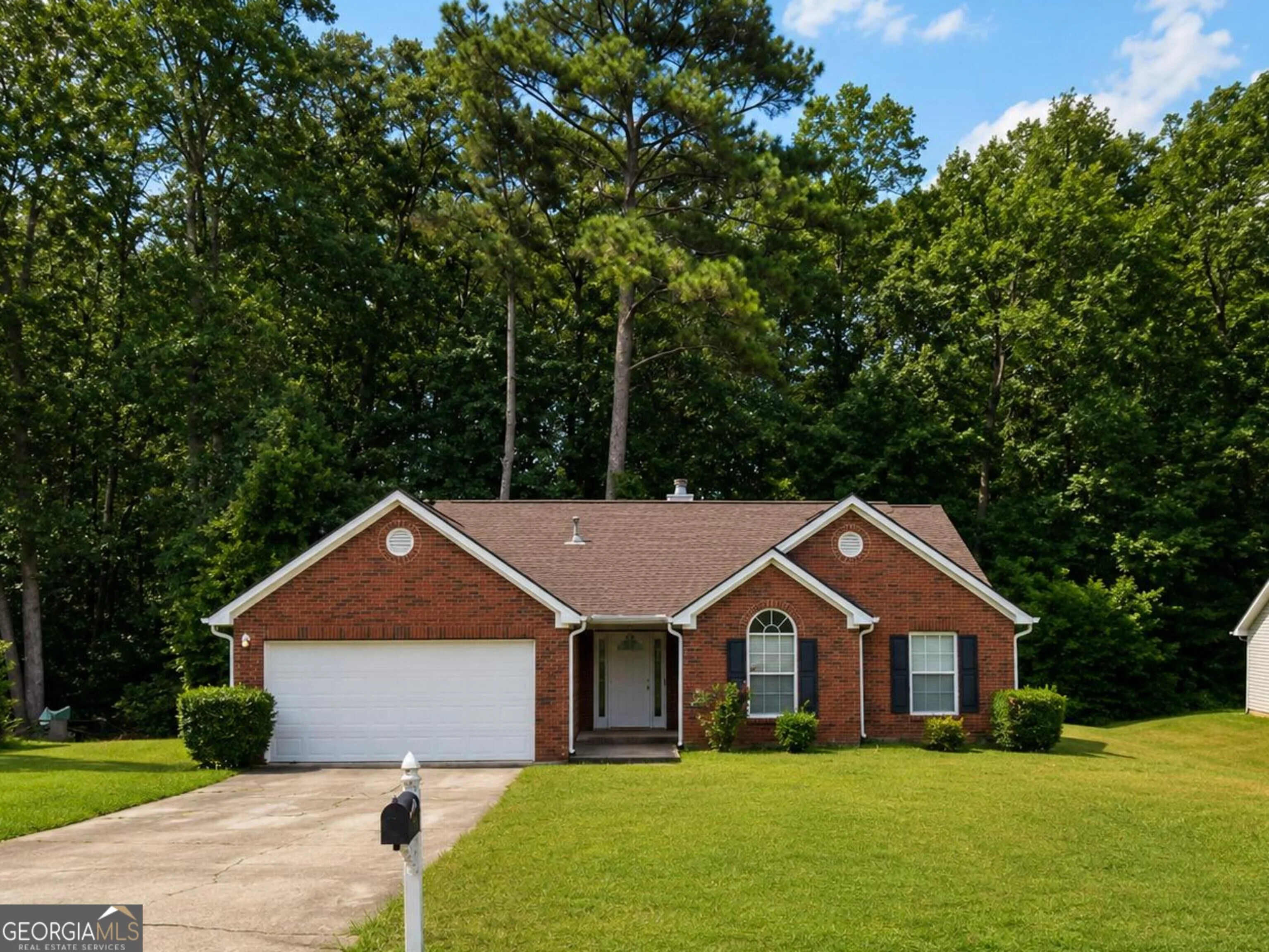 10200 Commons Crossing